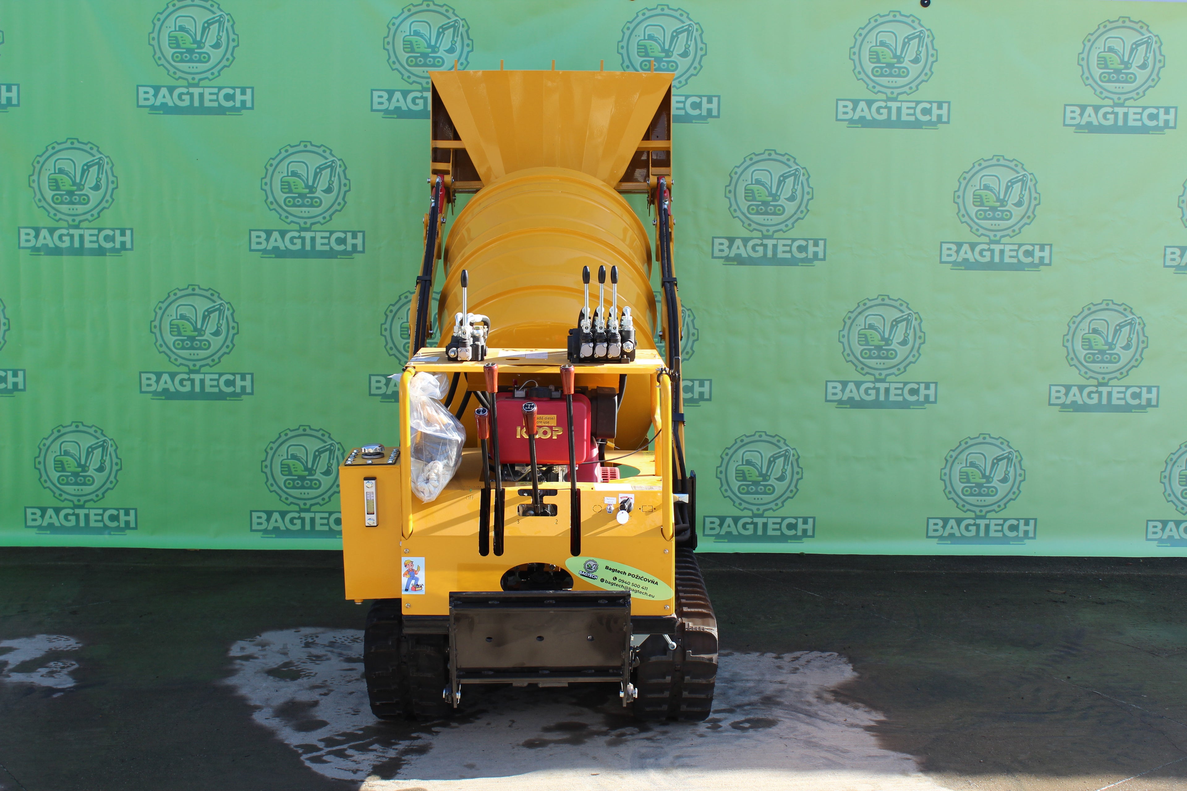 Samonakladacia miešačka 800l